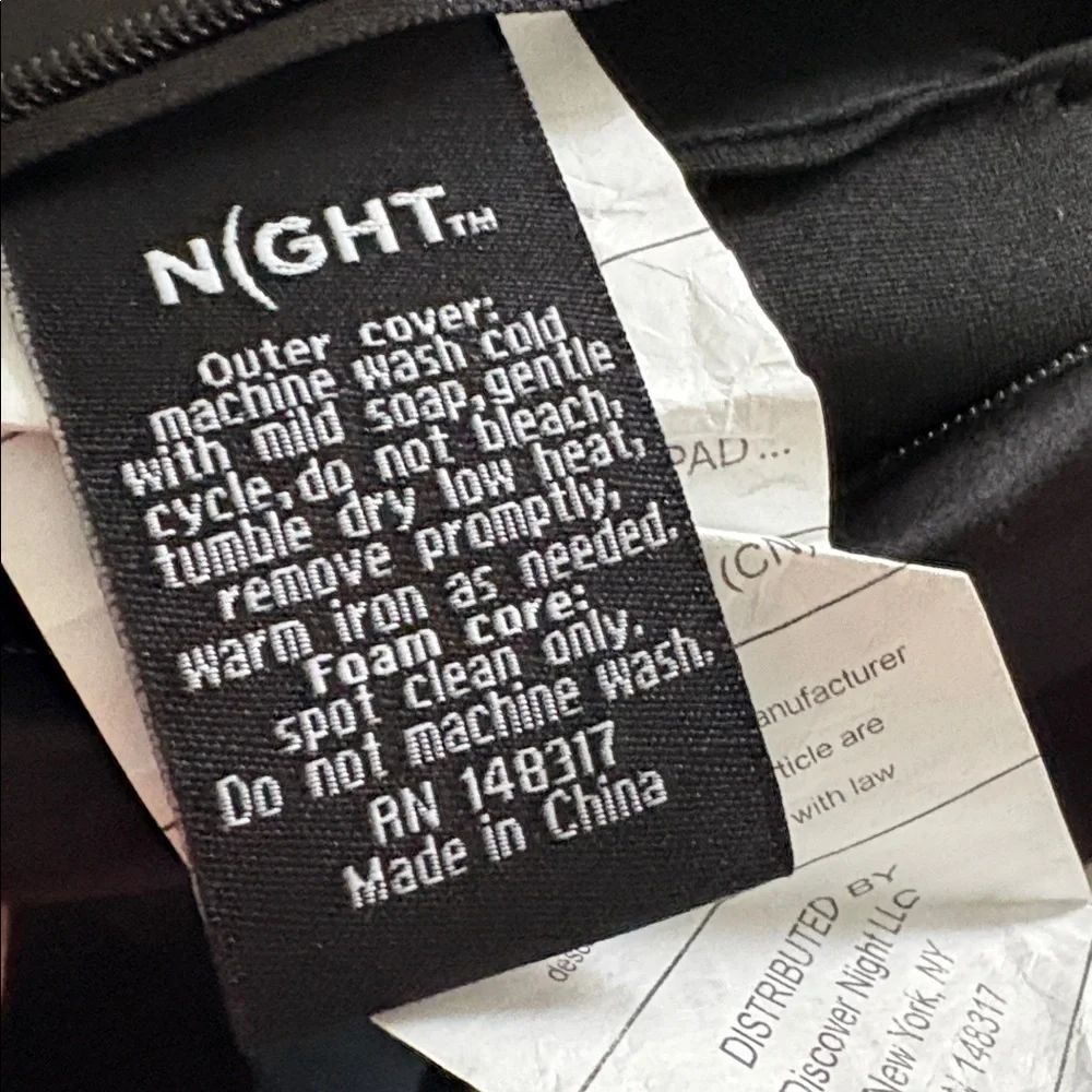 NIGHT Silk Memory Foam Midnight Black Travel Neck Pillow